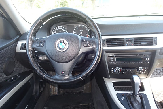 BMW 320 7 of 17