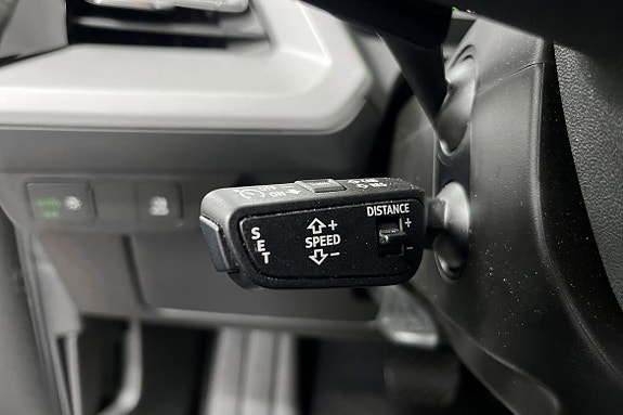 Audi Q4 e-tron 13 of 14