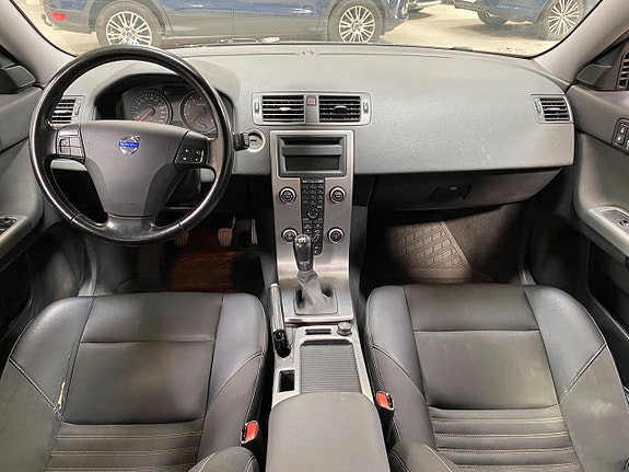 Volvo V50 10 of 12