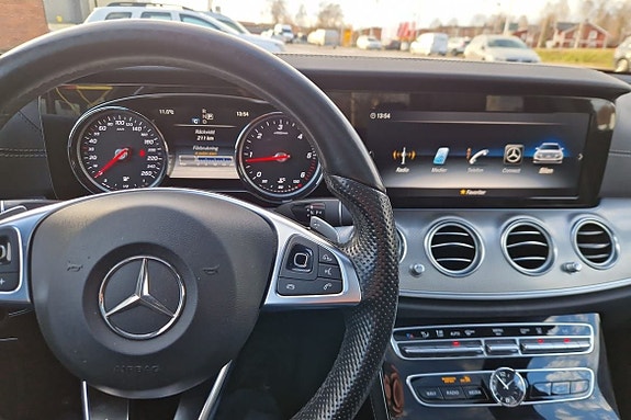 Mercedes-Benz E220 14 of 15