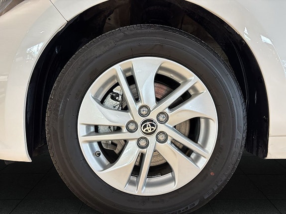 Toyota Yaris 16 of 23