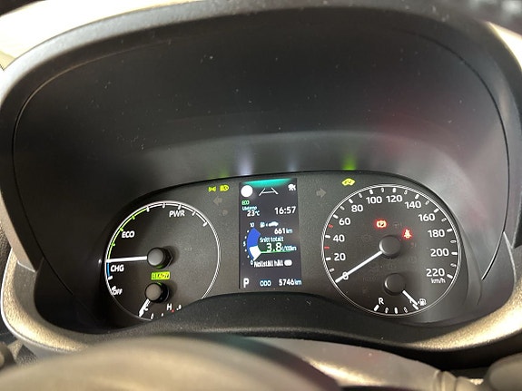 Toyota Yaris 14 of 23
