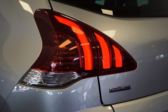 Peugeot 3008 3 of 5