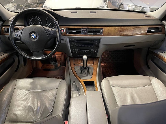 BMW 325i 12 of 13