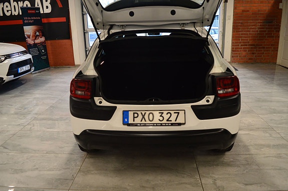 Citroen C4 Cactus 13 of 18