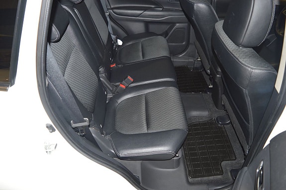 Mitsubishi Outlander 20 of 25