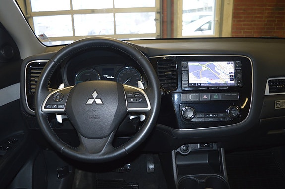 Mitsubishi Outlander 14 of 25