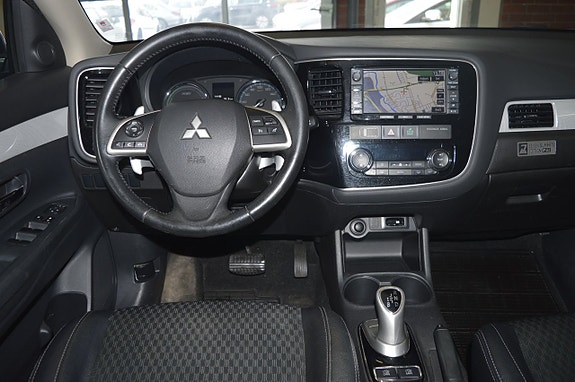 Mitsubishi Outlander 24 of 25