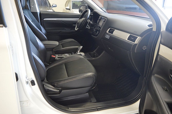 Mitsubishi Outlander 19 of 25