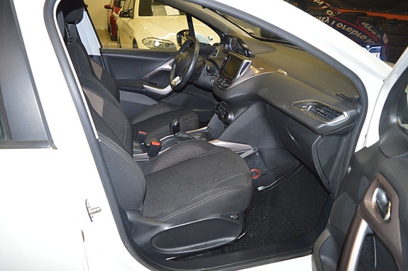 Peugeot 2008 15 of 20