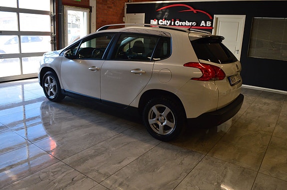 Peugeot 2008 4 of 5