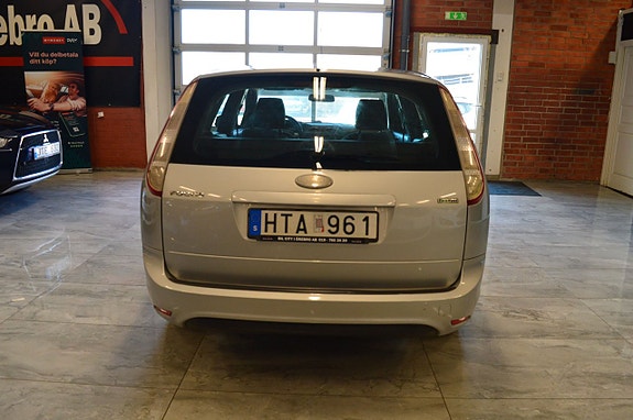 Ford Focus 12 of 19