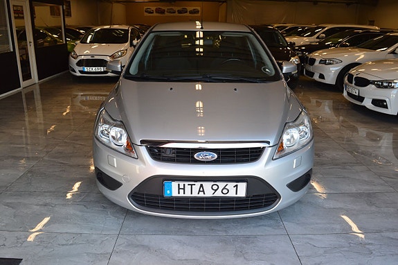 Ford Focus 10 of 19