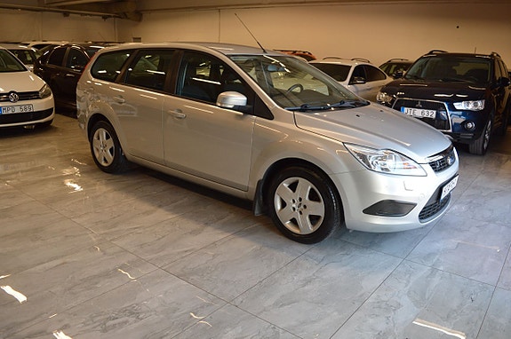 Ford Focus 2 of 19