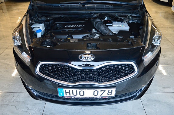 Kia Carens 11 of 20