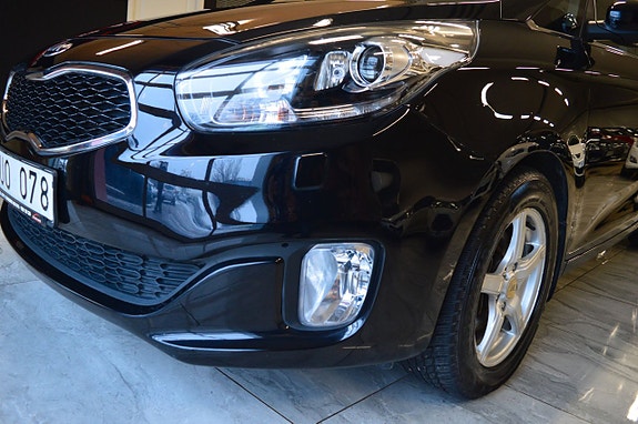 Kia Carens 6 of 20
