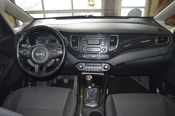 Kia Carens 19 of 20