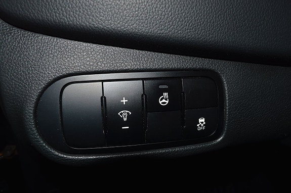 Kia Carens 7 of 20