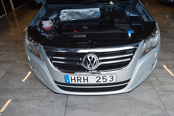 Volkswagen Tiguan 11 of 19