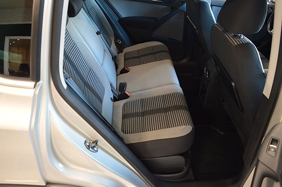 Volkswagen Tiguan 16 of 19