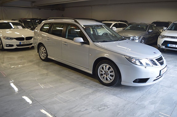 Saab 9-3 2 of 5