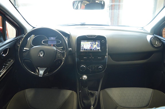 Renault Clio 19 of 20