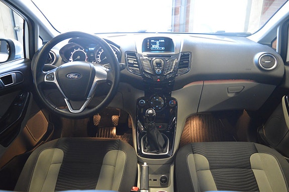 Ford Fiesta 20 of 21
