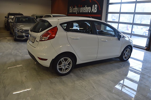 Ford Fiesta 5 of 21