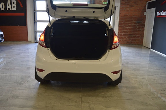 Ford Fiesta 15 of 21