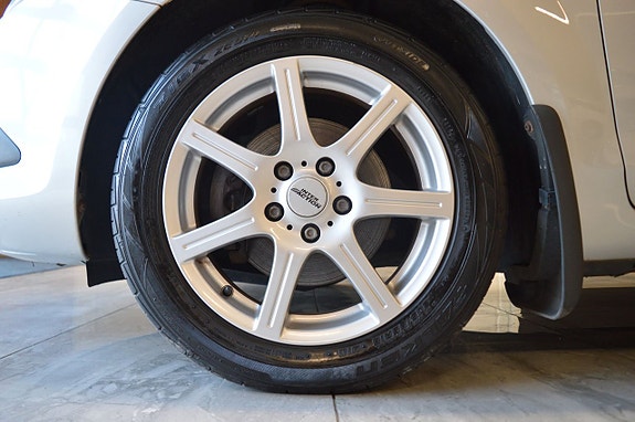 Ford Focus 7 of 18