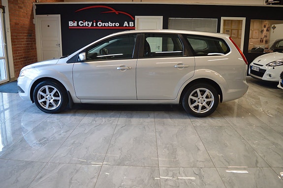 Ford Focus 3 of 18