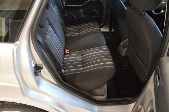 Ford Focus 16 of 18