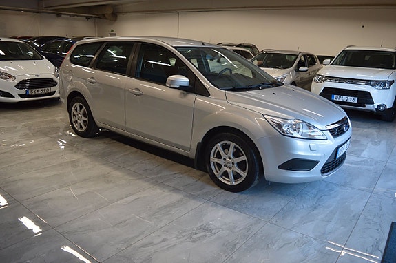 Ford Focus 2 of 18