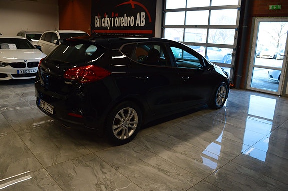Kia Ceed 5 of 19