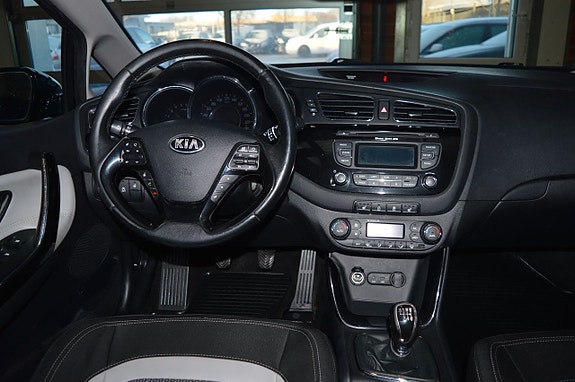 Kia Ceed 9 of 19