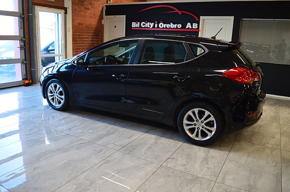 Kia Ceed 4 of 19