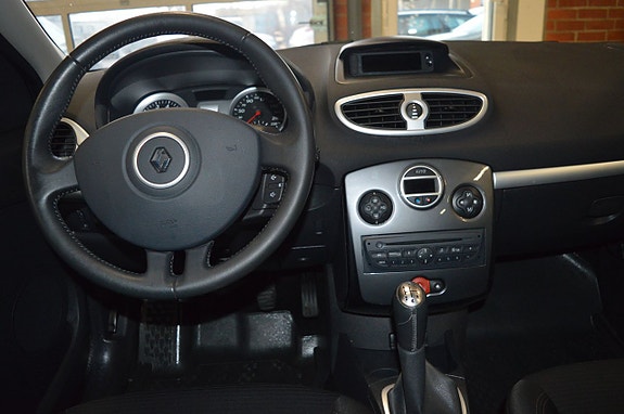 Renault Clio 9 of 19