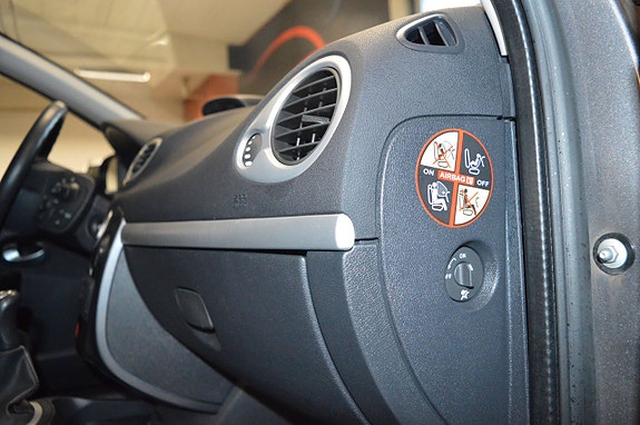 Renault Clio 7 of 19