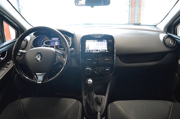 Renault Clio 20 of 21