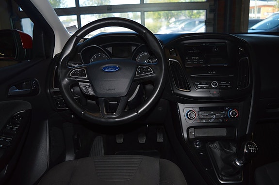 Ford Focus 11 of 21