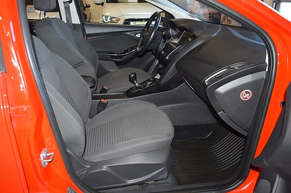 Ford Focus 17 of 21