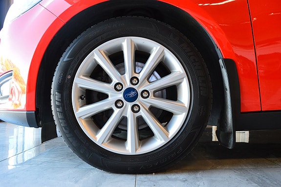 Ford Focus 7 of 21