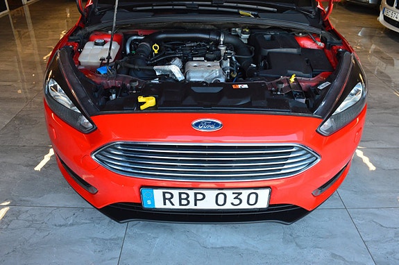 Ford Focus 13 of 21