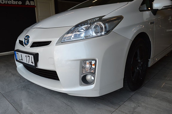 Toyota Prius 6 of 21