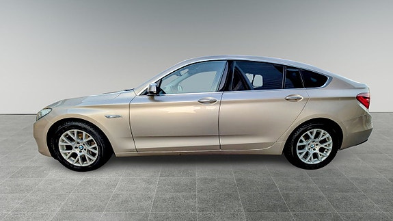 BMW 530d 2 of 5