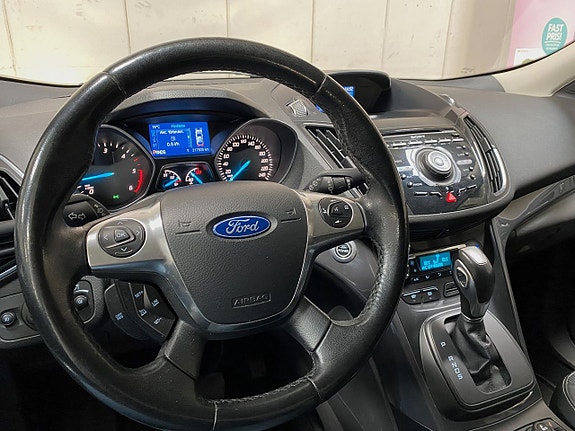 Ford Kuga 10 of 12