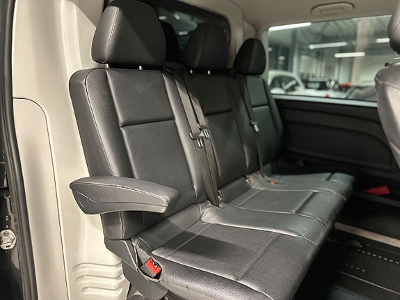 Mercedes-Benz Vito 119 12 of 28