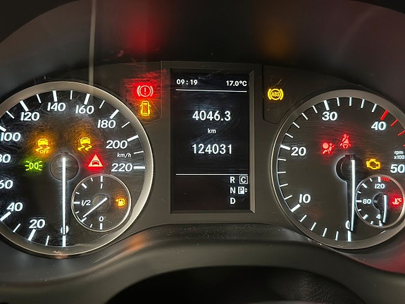 Mercedes-Benz Vito 119 17 of 28