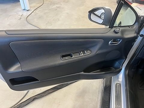 Peugeot 207 CC 19 of 30