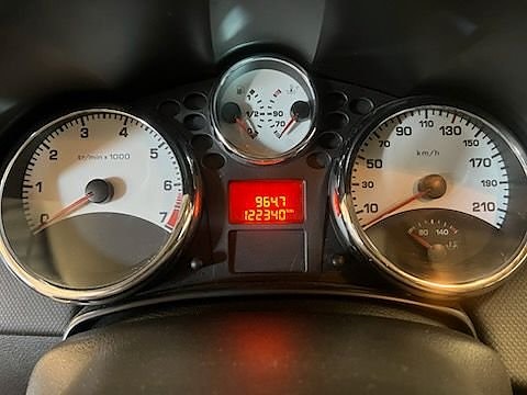 Peugeot 207 CC 14 of 30